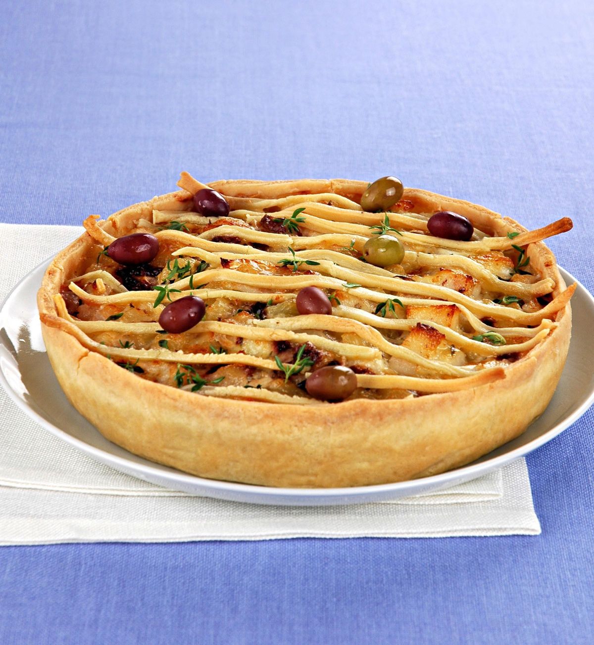 Savory pie with potatoes and olives