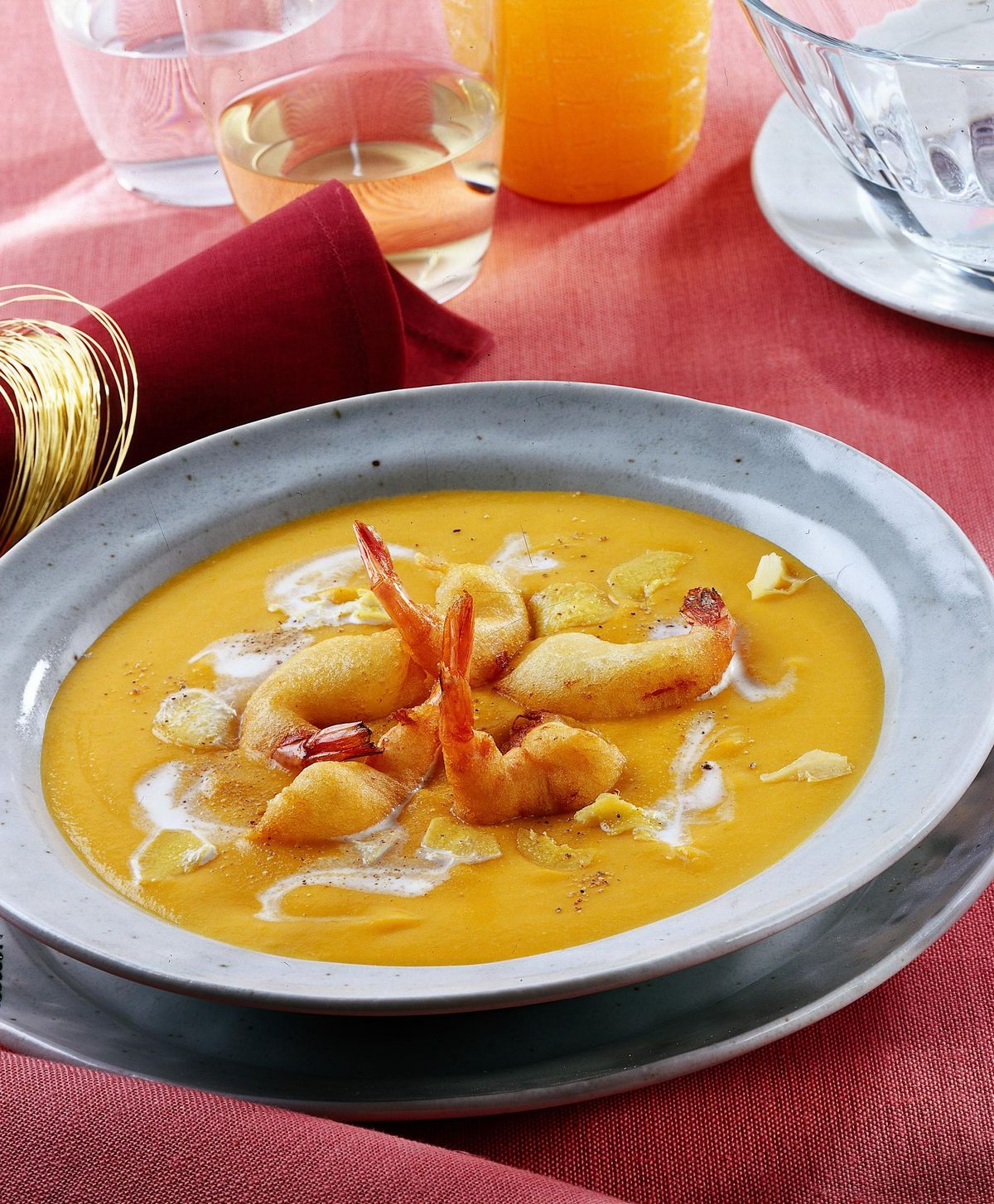 Pumpkin velouté with fried shrimps