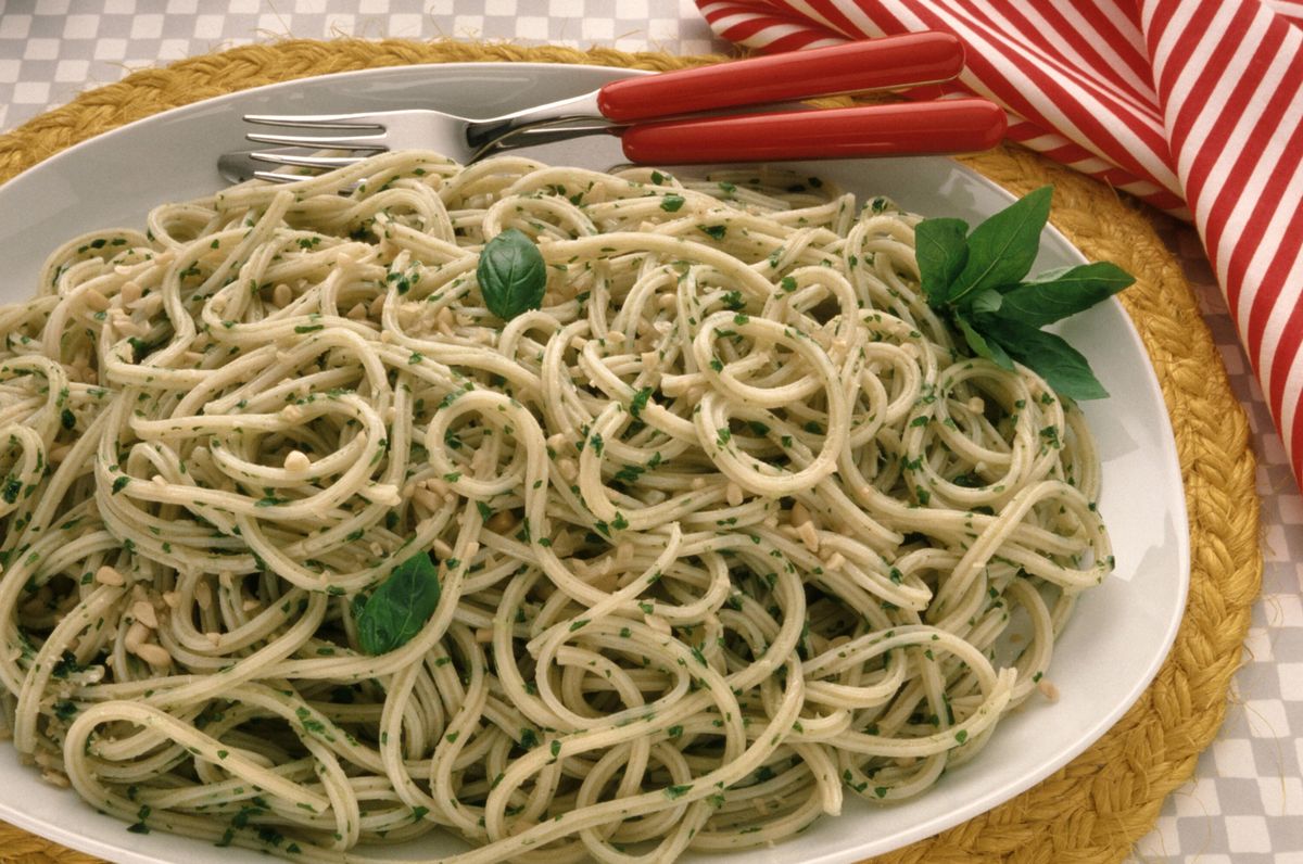 Spaghetti with Genoese pesto