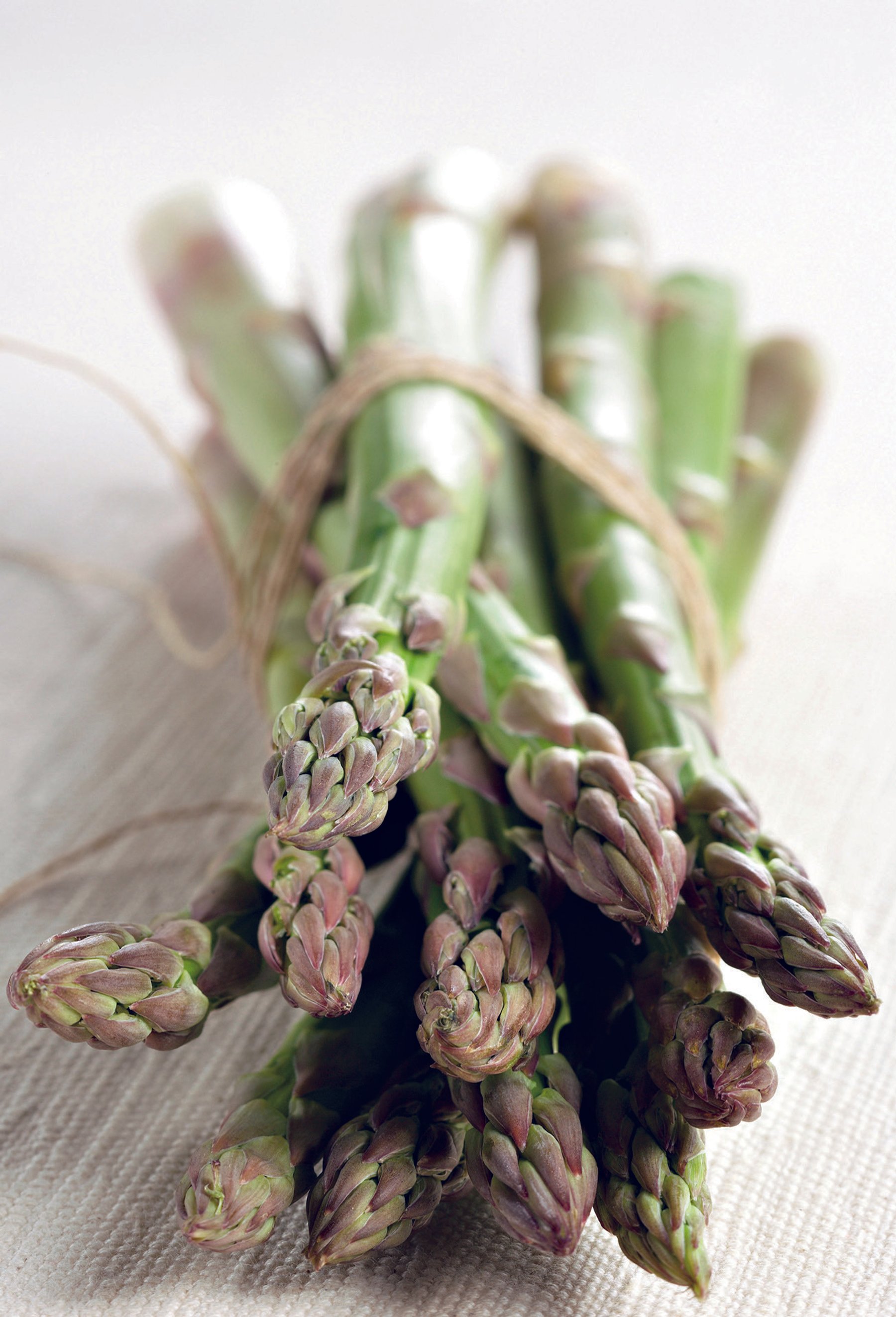 Green asparagus