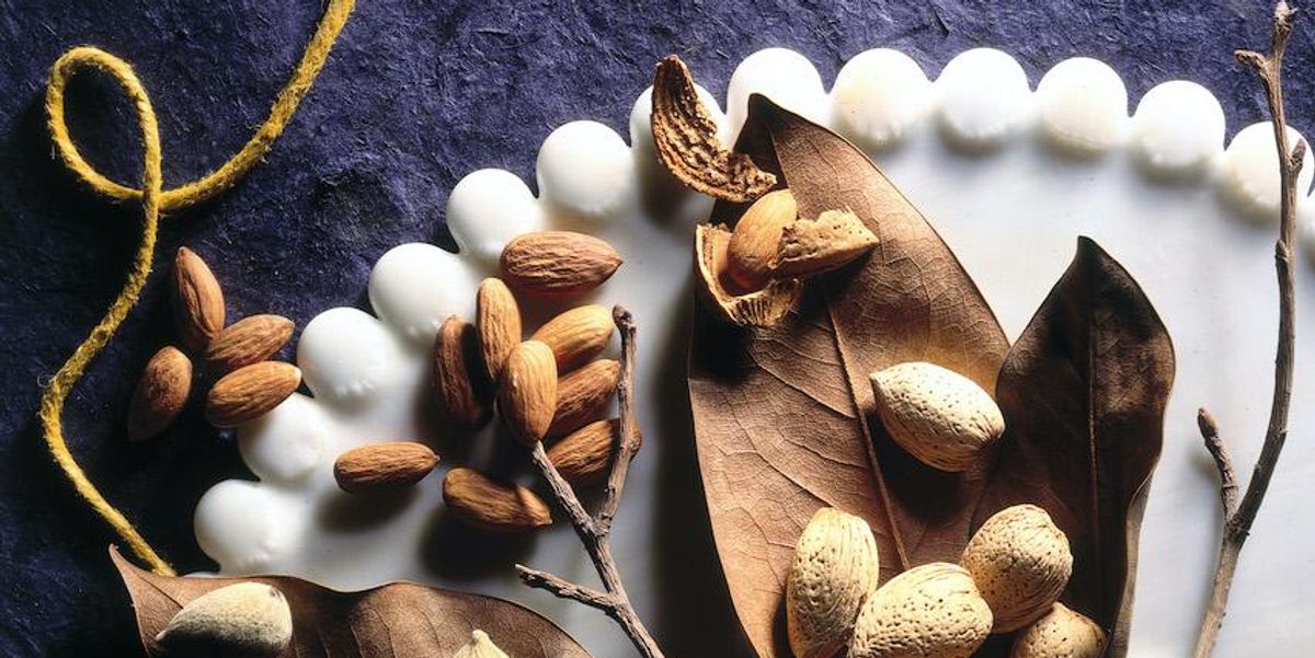 Almonds: help against sleep and fatigue of spring