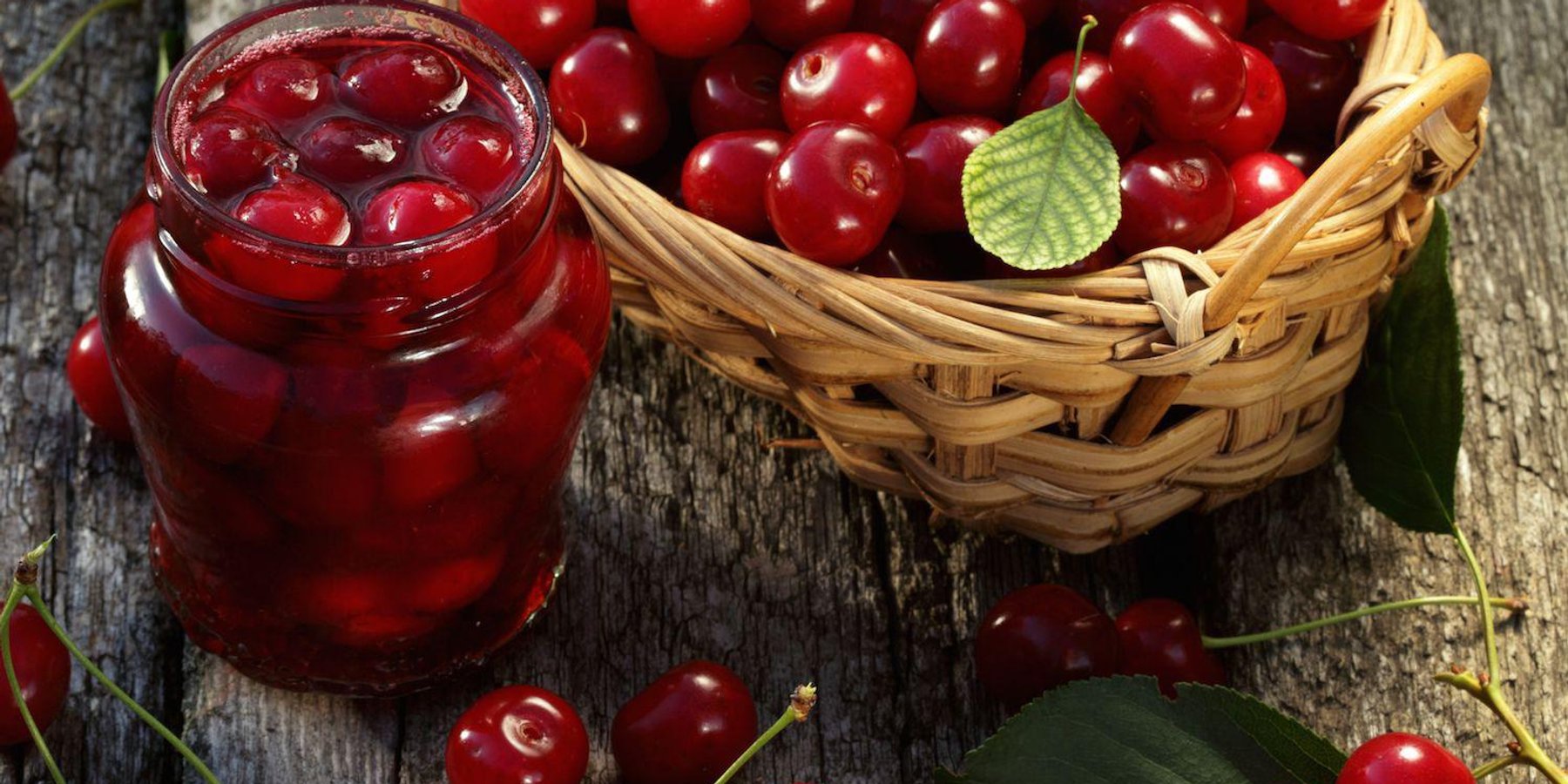 Cherries, seasonal beauty