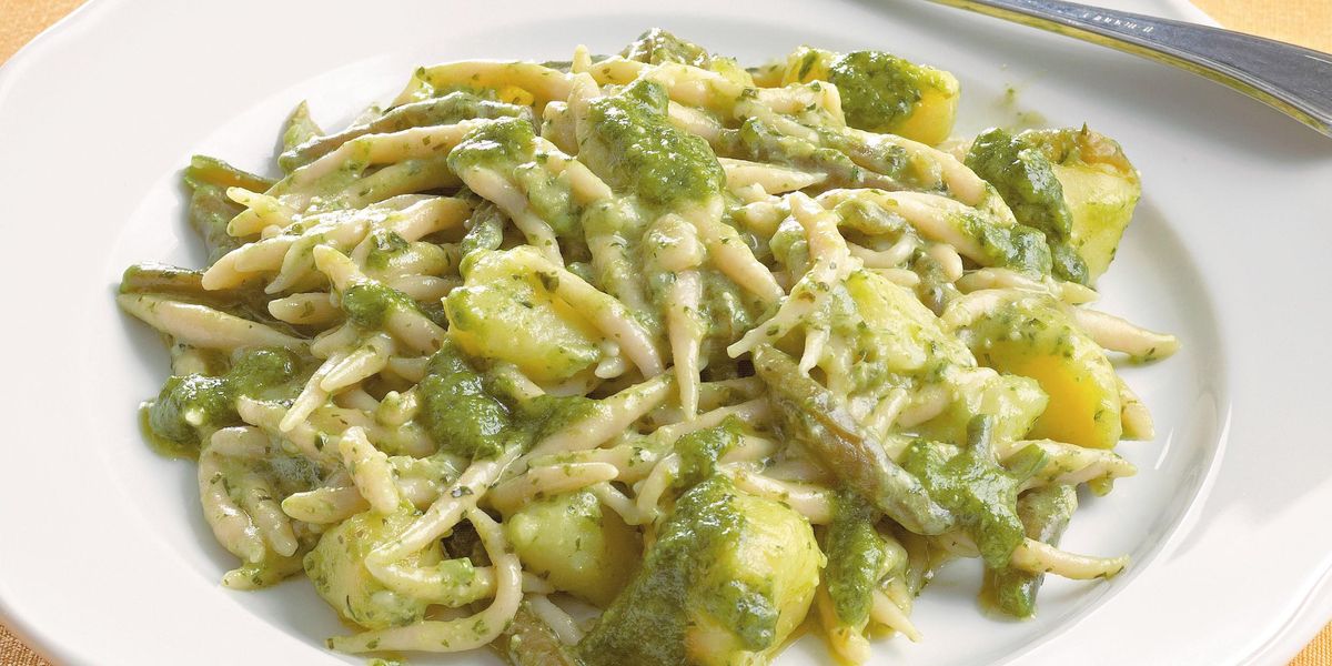 Trofie pasta with potatoes green beans and pesto