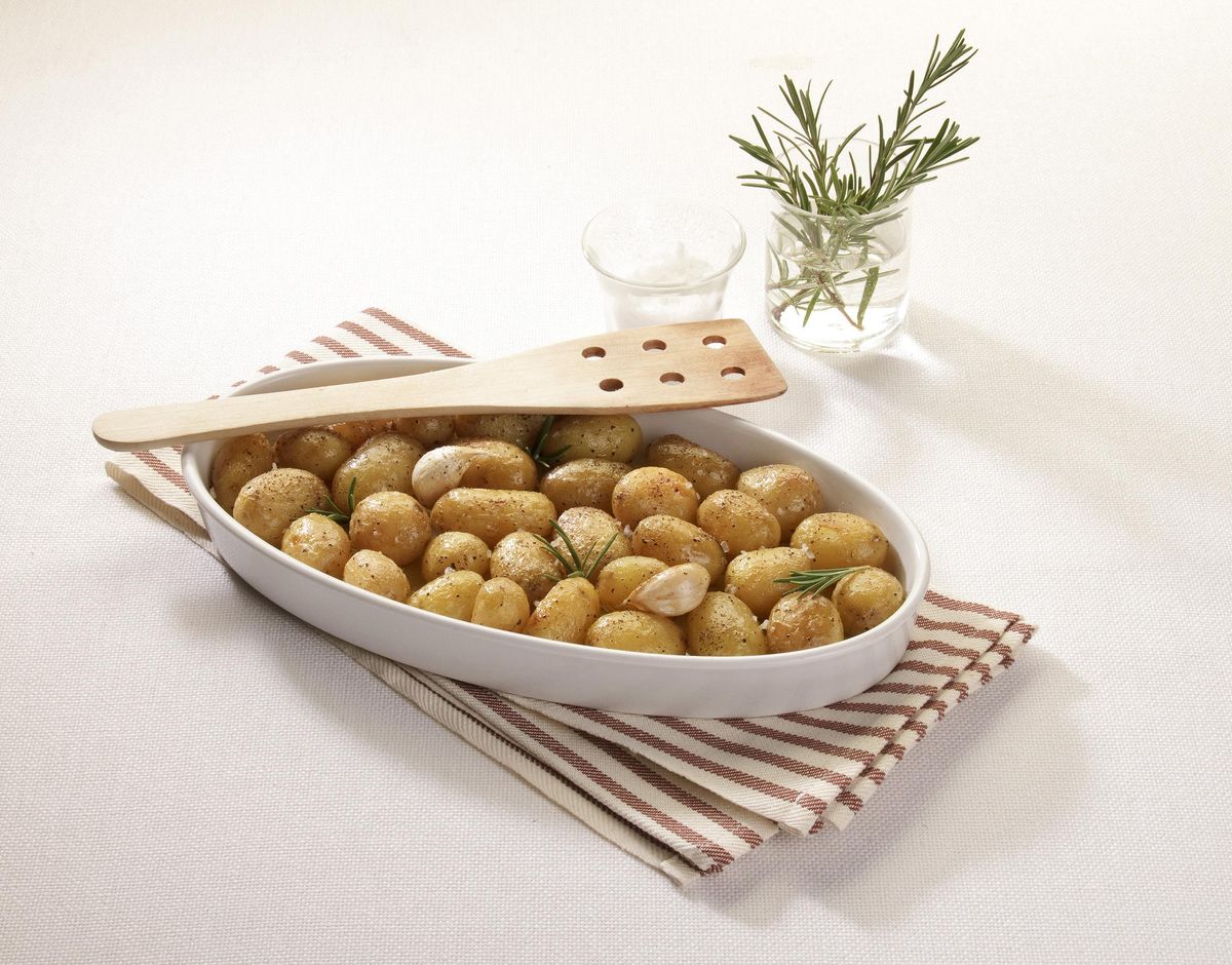 Baked potatoes with peel