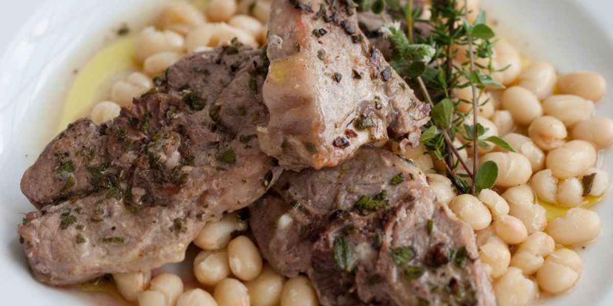 Stewed ribs with beans