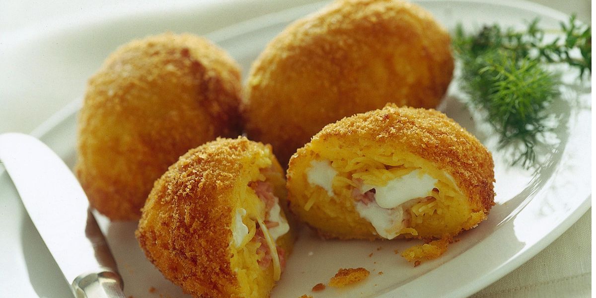 Potato croquettes and hot sausage