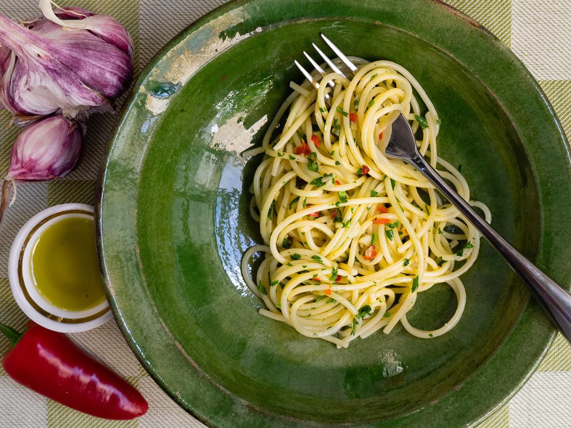 Spaghetti with Garlic, Oil and Chile/chilli