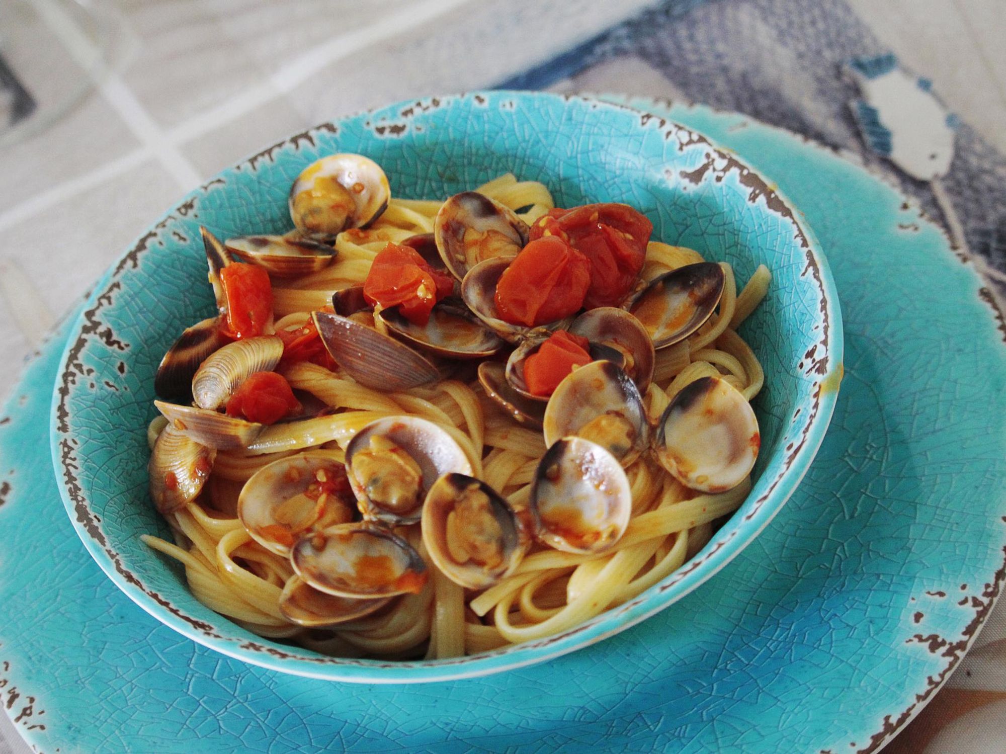 Linguine with Clam and Tomato Sauce