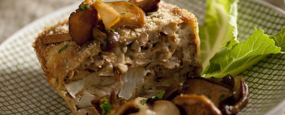 Flan with mixed mushrooms, cauliflower and walnuts