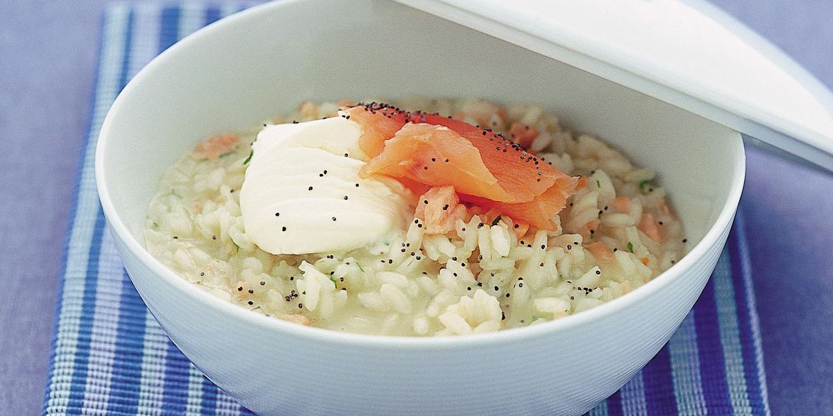 Salmon risotto with poppy seeds