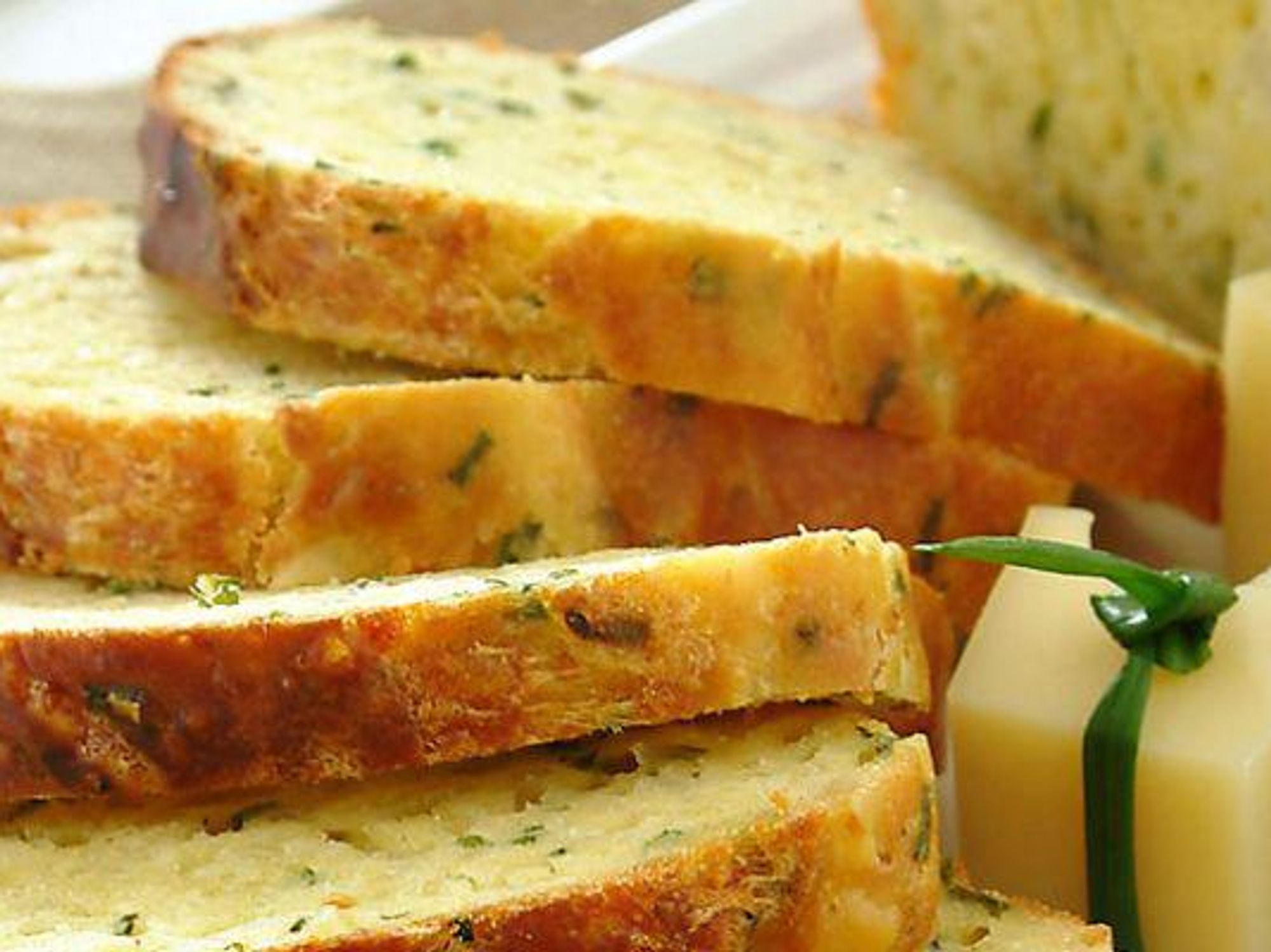 Savoury pear plumcake