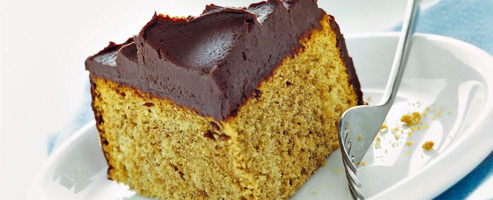 Moka cake with ganache