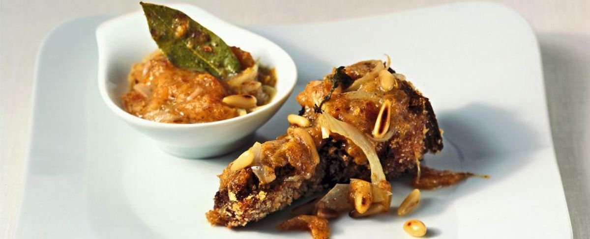 Lamb spare ribs with fruit sauce