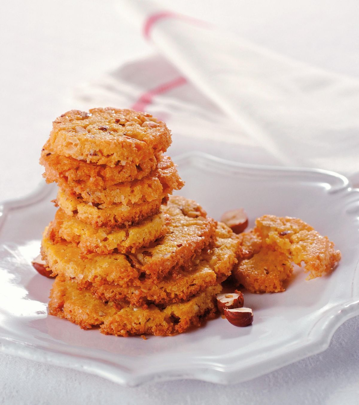 Corn and hazelnut cookies