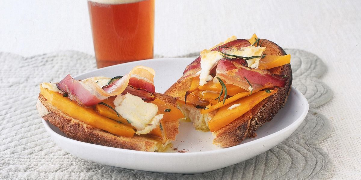 Bruschetta with pumpkin, bacon, and goat cheese