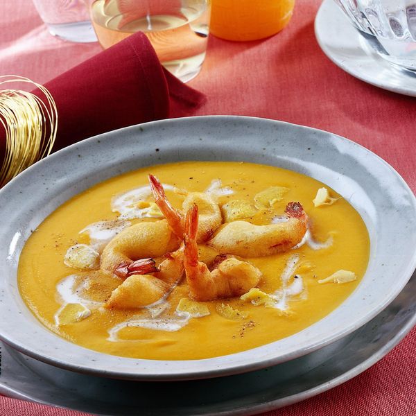 Pumpkin velouté with fried shrimps