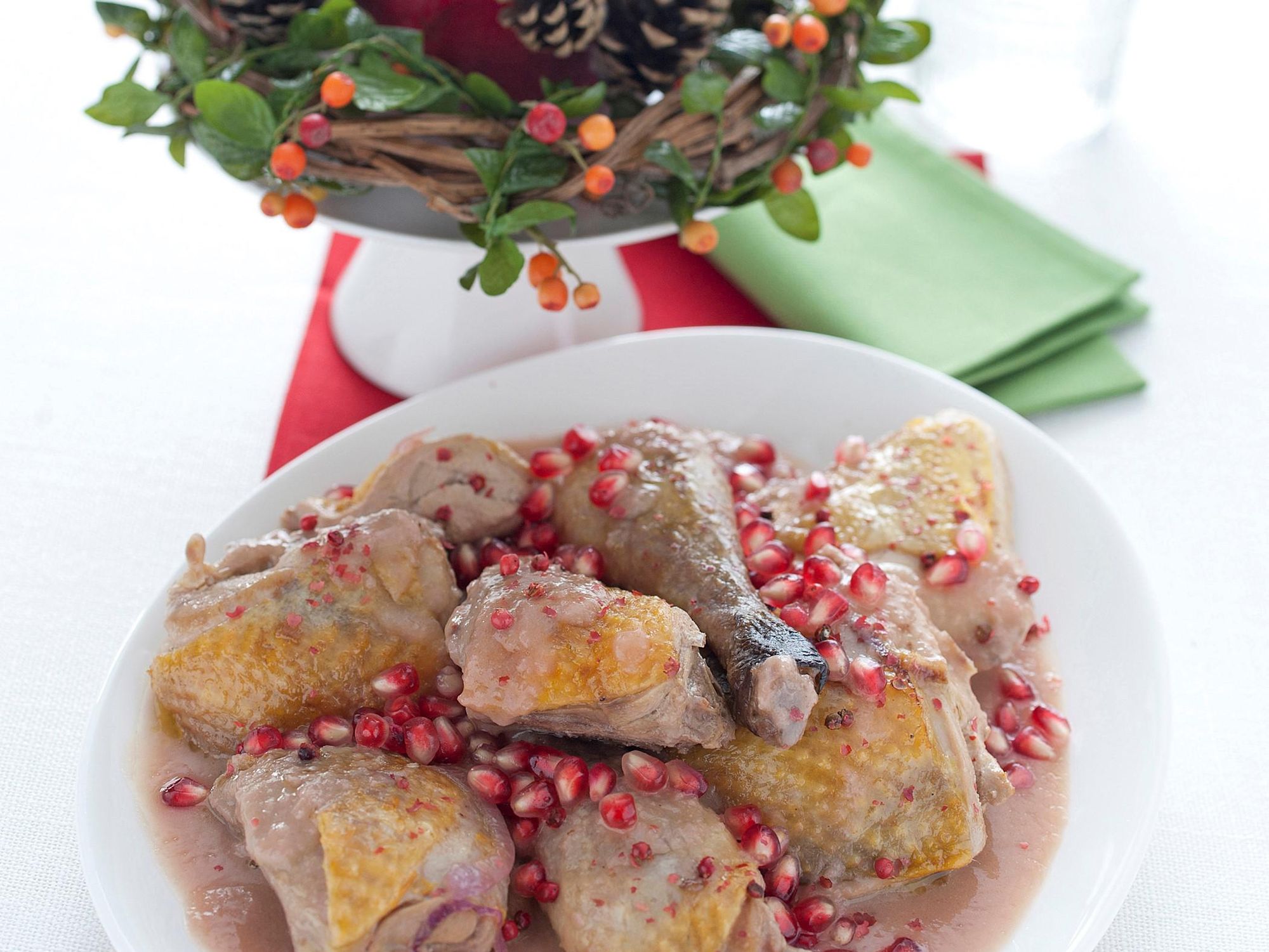 Guinea fowl with pomegranate