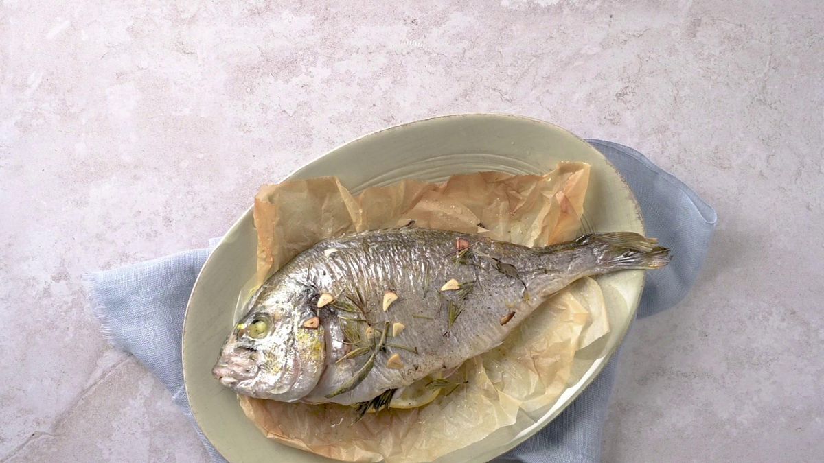 Sea bream baked in parchment paper